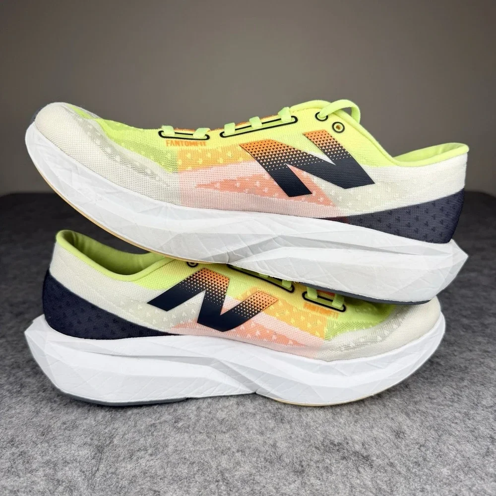 New Balance FuelCell Rebel v4 Mens Size 10 White Athletic Running Shoes Sneakers